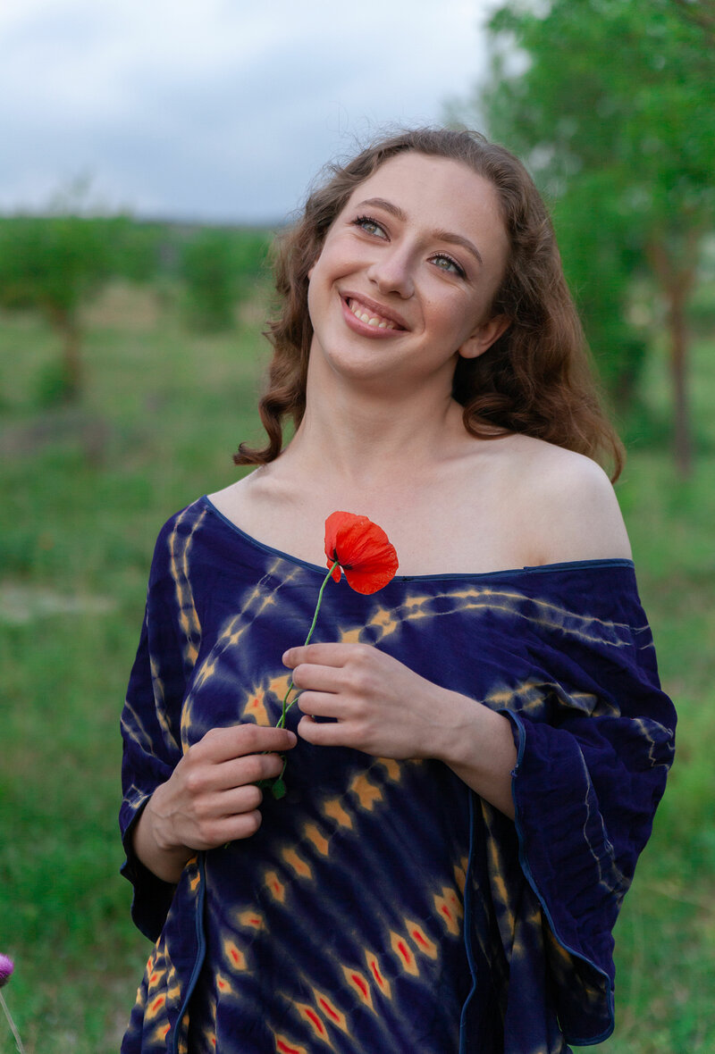 Эльвира, 45